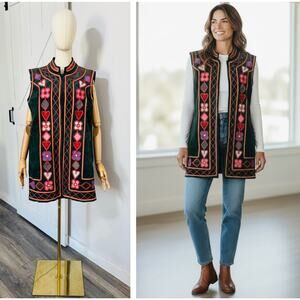 VTG Adrienne Landau Size L Suede Embroidered Vest Bohemian Y2K 90s Boho Festival